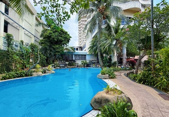 rainbow paradise beach resort by lwe