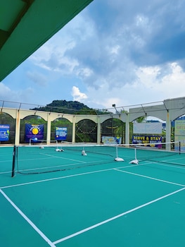 rainbow paradise beach resort by lwe