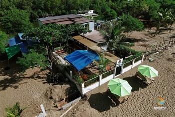 isla enriqueta private beach resort