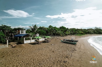 isla enriqueta private beach resort