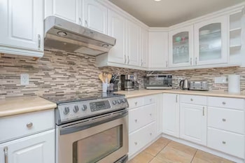 mercer island escape luxury stay
