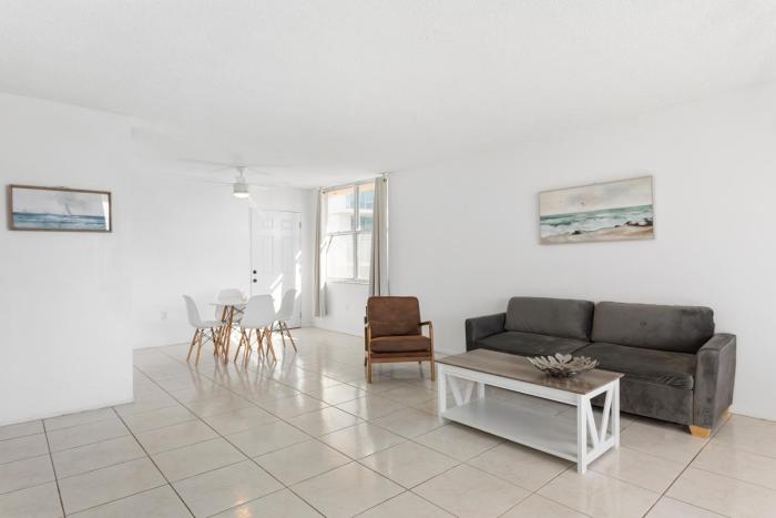 bay harbor sunset apt 5a