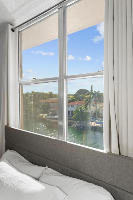 bay harbor sunset apt 5a