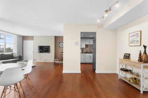 bay harbor sunset apt 5a