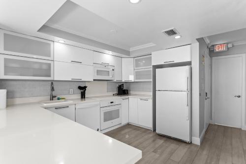 bay harbor sunset apt 5a