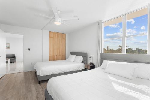 bay harbor sunset apt 5a