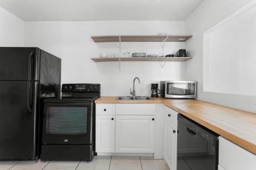 bay harbor sunset apt 5a
