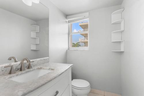 bay harbor sunset apt 5a