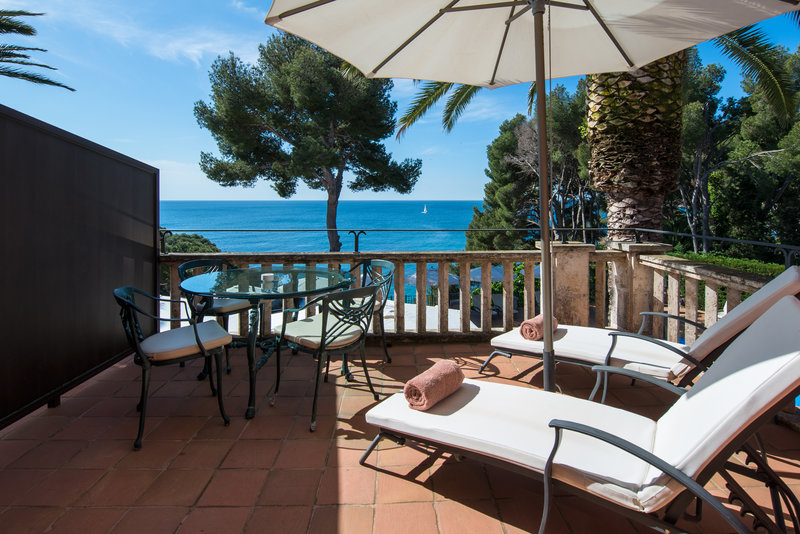 hotel cala del pi beach retreat