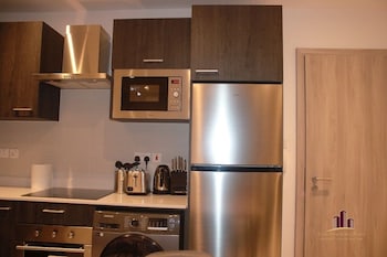 Embassy Gardens Luxury By Cozy,,4 star