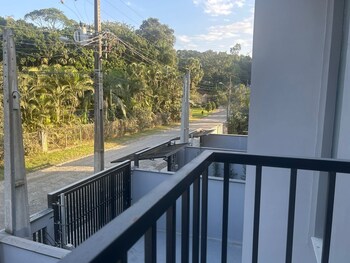 geminado casa 1 alto padrao 4 quartos
