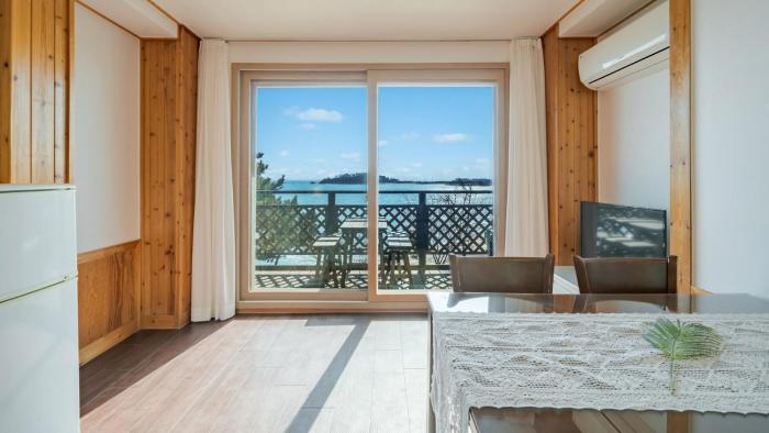 yeongheungdo rainbow ocean view pension