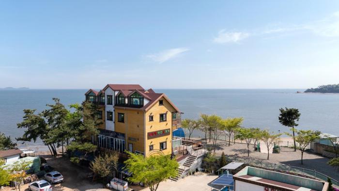 yeongheungdo rainbow ocean view pension