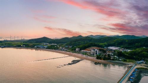yeongheungdo rainbow ocean view pension