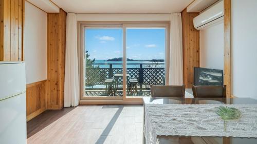 yeongheungdo rainbow ocean view pension