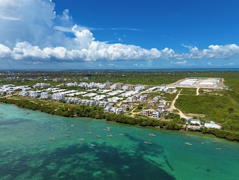 Fumba Town Private Residences,,3 star