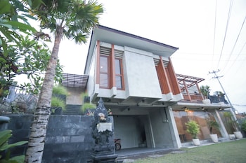 lorn villa