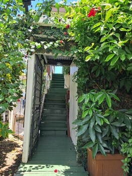 Heritage Guest House Levuka,,2 star