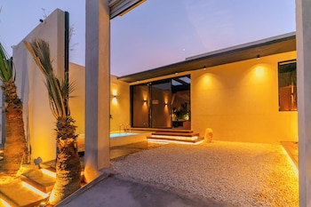 portal chalets with private pool al arid