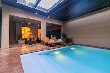 portal chalets with private pool al arid