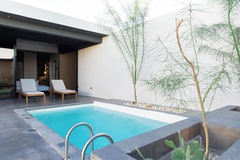 portal chalets with private pool qirwan