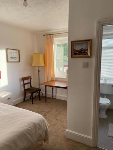 regis lodge guesthouse