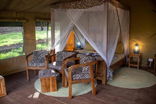 africa safari manyara escarpment