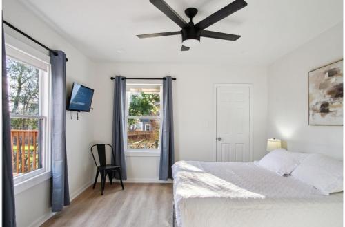 stylish and spacious comfort 4br 3ba downtown gem