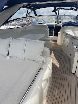 Boat Accommodation Ltd,,2 star
