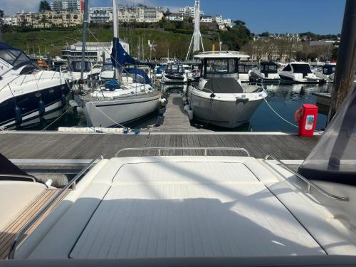 boat accommodation ltd