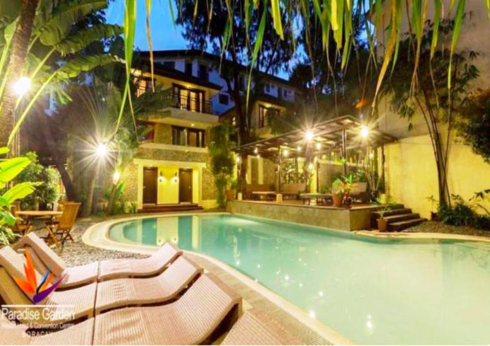 paradise station 3 boracay hotel by justgofun