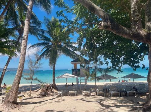 paradise station 3 boracay hotel by justgofun