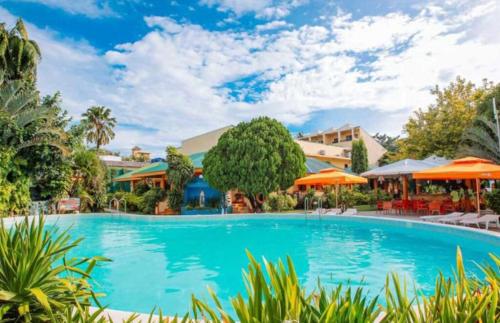 paradise station 3 boracay hotel by justgofun