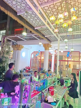 Mahana Hostel & Beach Bar Pattaya,,2 star