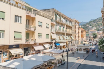 Maiori Suites,,3 star