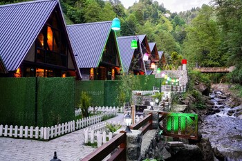lost river bungalov