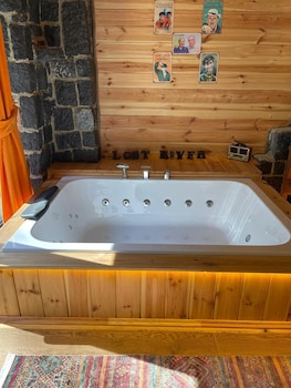 lost river bungalov