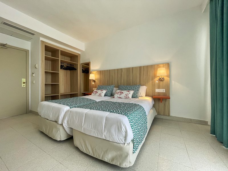 hotel vistamar adults recommended by pierre and vacances