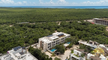nhoa 203a 2br condo pool view aldea zama