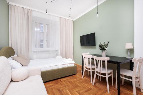 retro glamour by upstairs