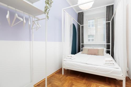 retro glamour by upstairs