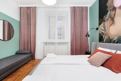 retro glamour by upstairs
