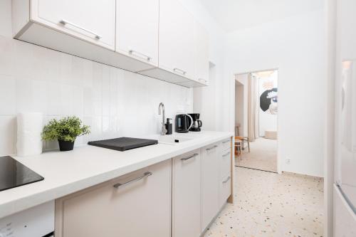 retro glamour by upstairs