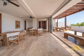nhoa 312a 2br jungle view aldea zama