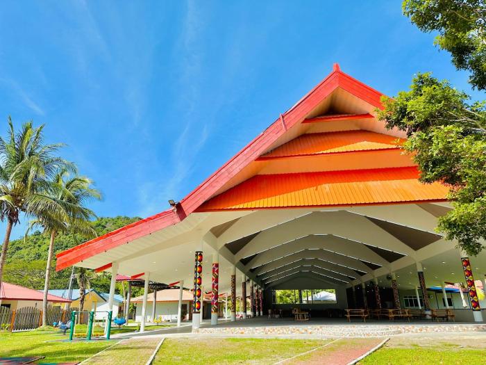 the bay edge resort kota belud