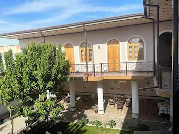 Shakuri Guest House,,4 star