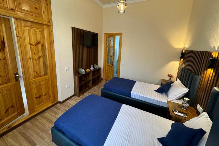 shakuri guest house