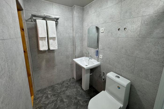 shakuri guest house