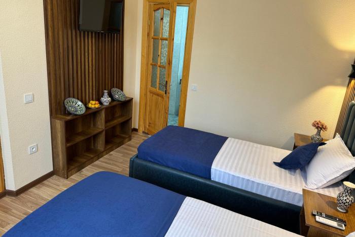 shakuri guest house