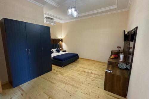 shakuri guest house